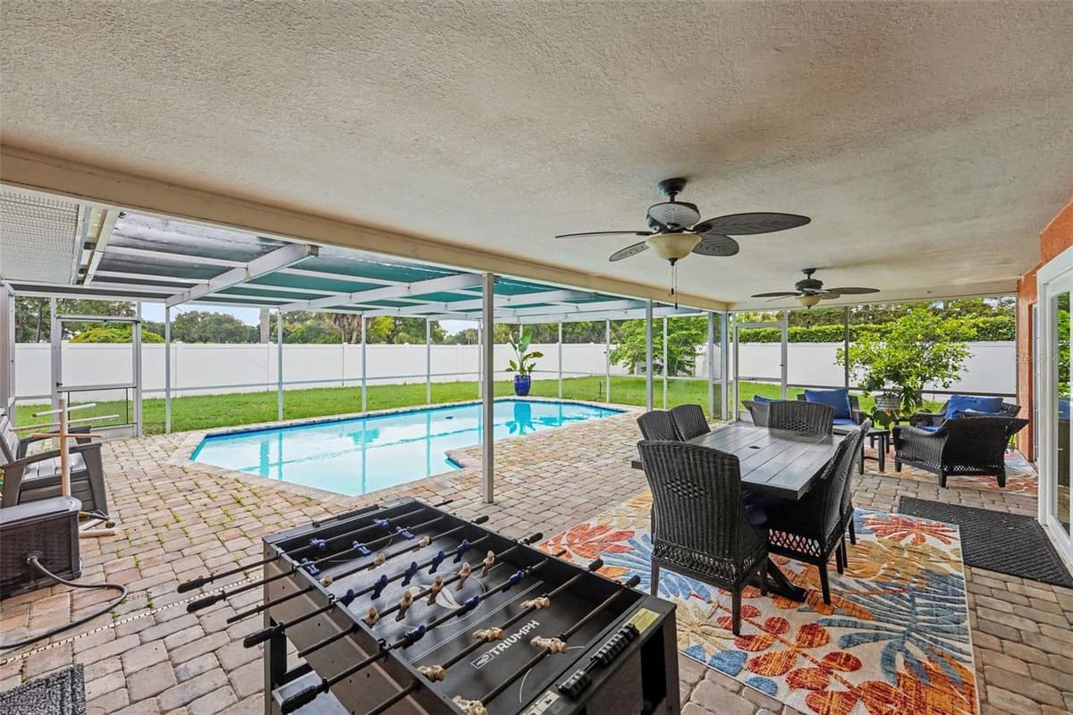 2675 RED OAK CT — photo 3 of 27