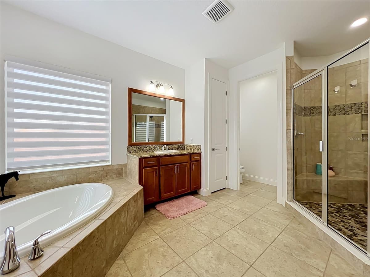 10824 ROYAL CYPRESS WAY — photo 30 of 50