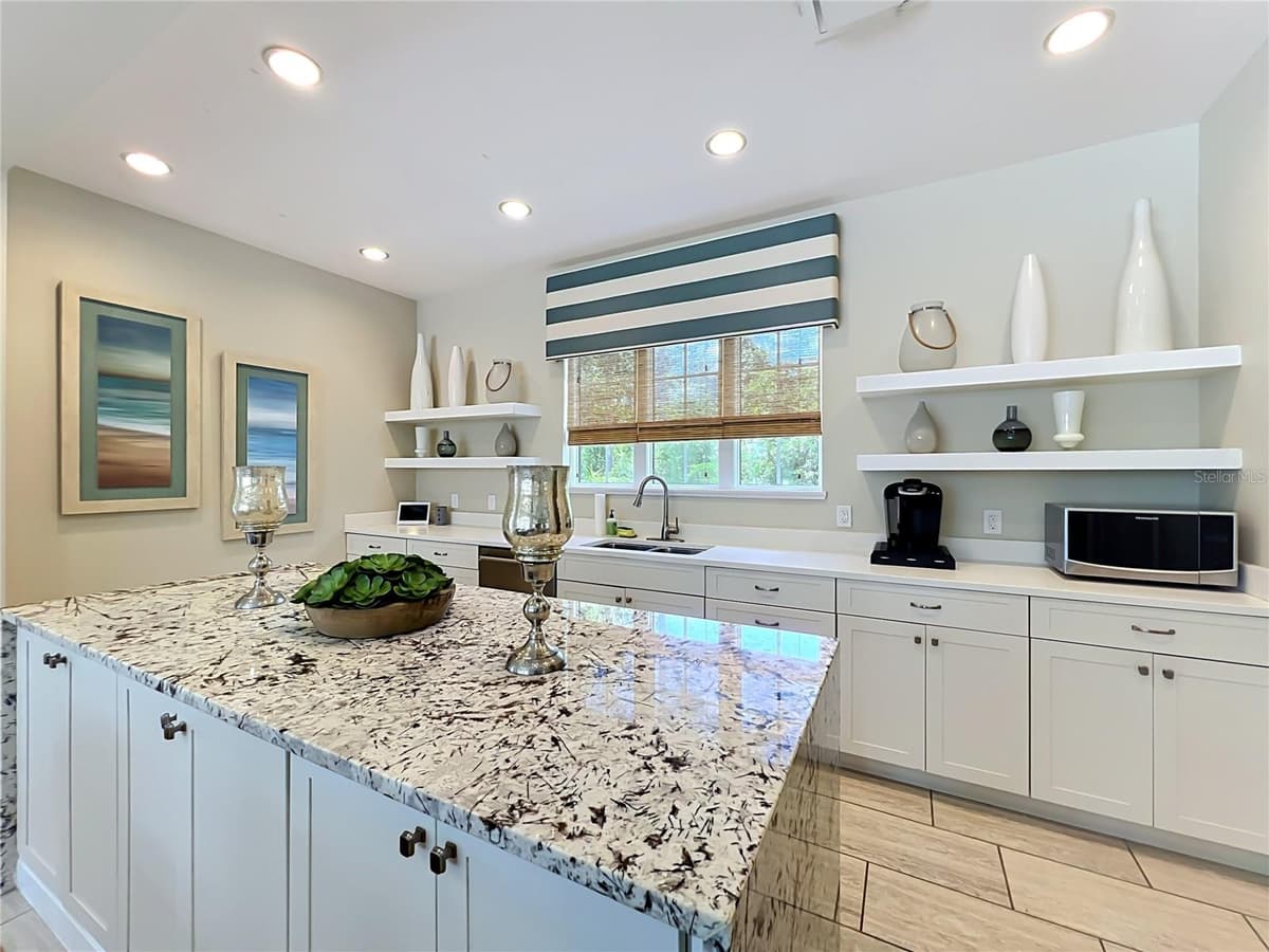 10824 ROYAL CYPRESS WAY — photo 44 of 50