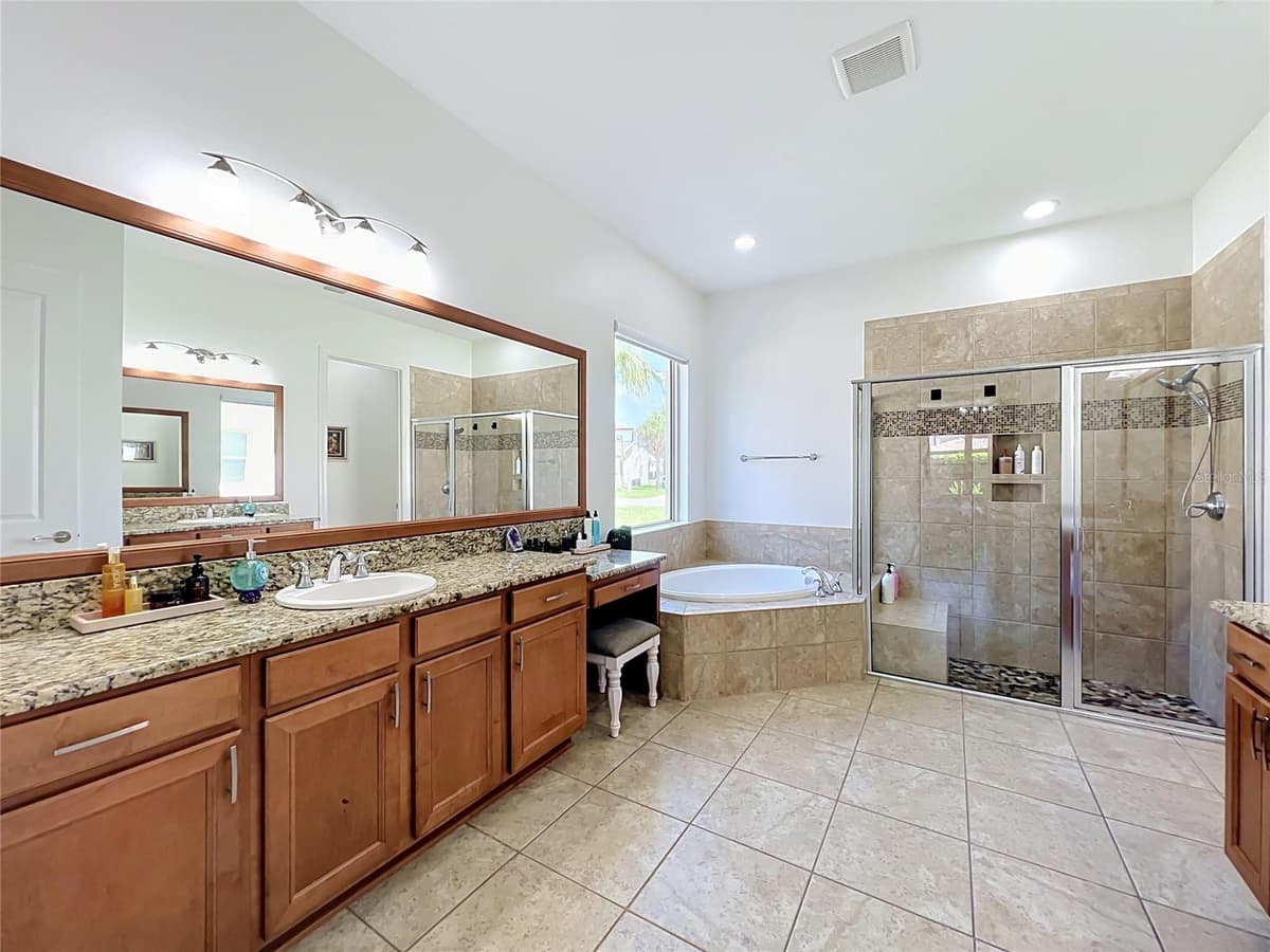 10824 ROYAL CYPRESS WAY — photo 21 of 50