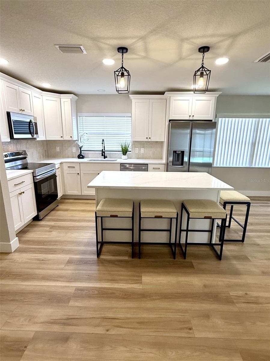2801 NARCISSUS DRIVE — photo 9 of 32