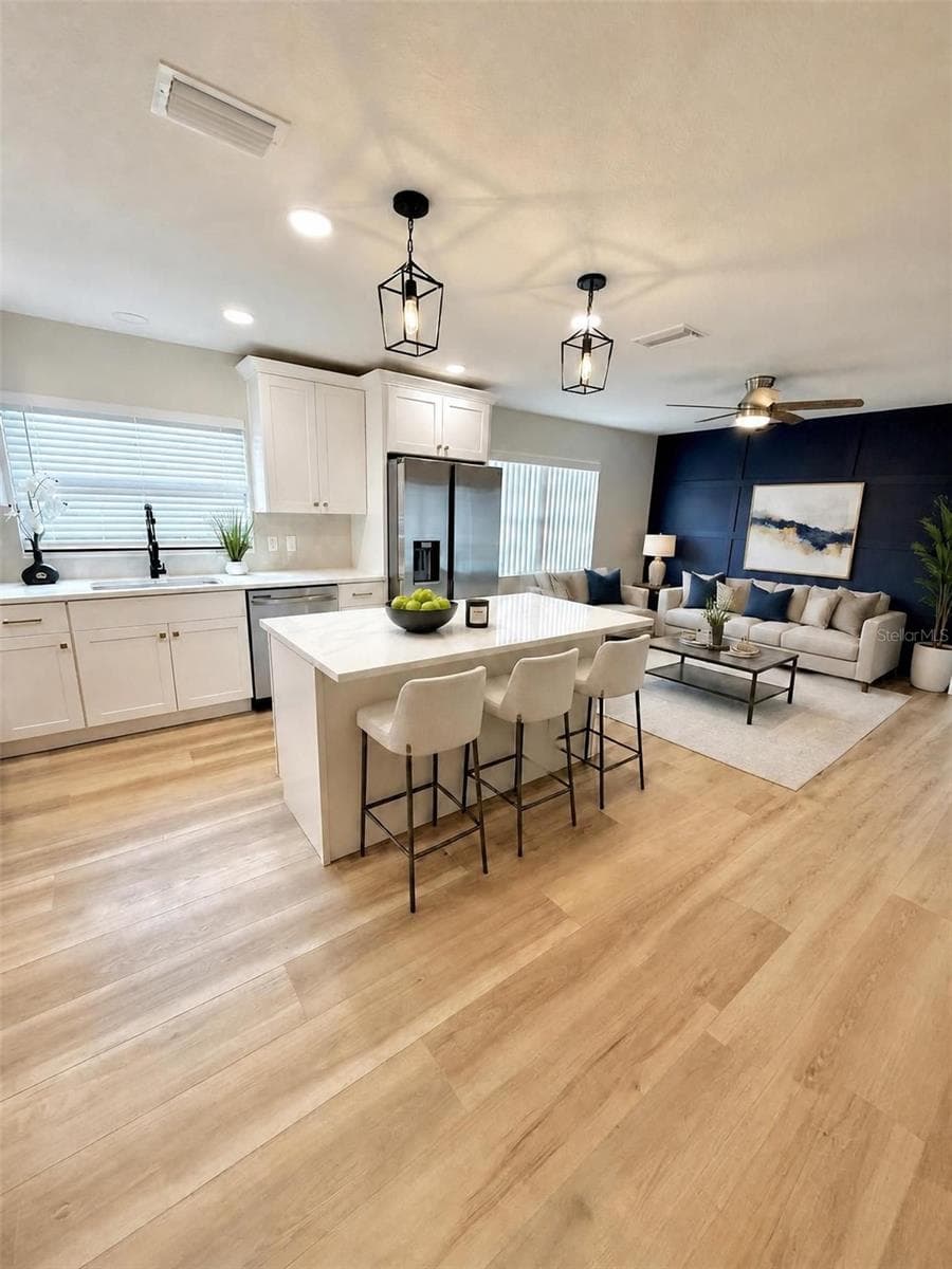 2801 NARCISSUS DRIVE — photo 8 of 32