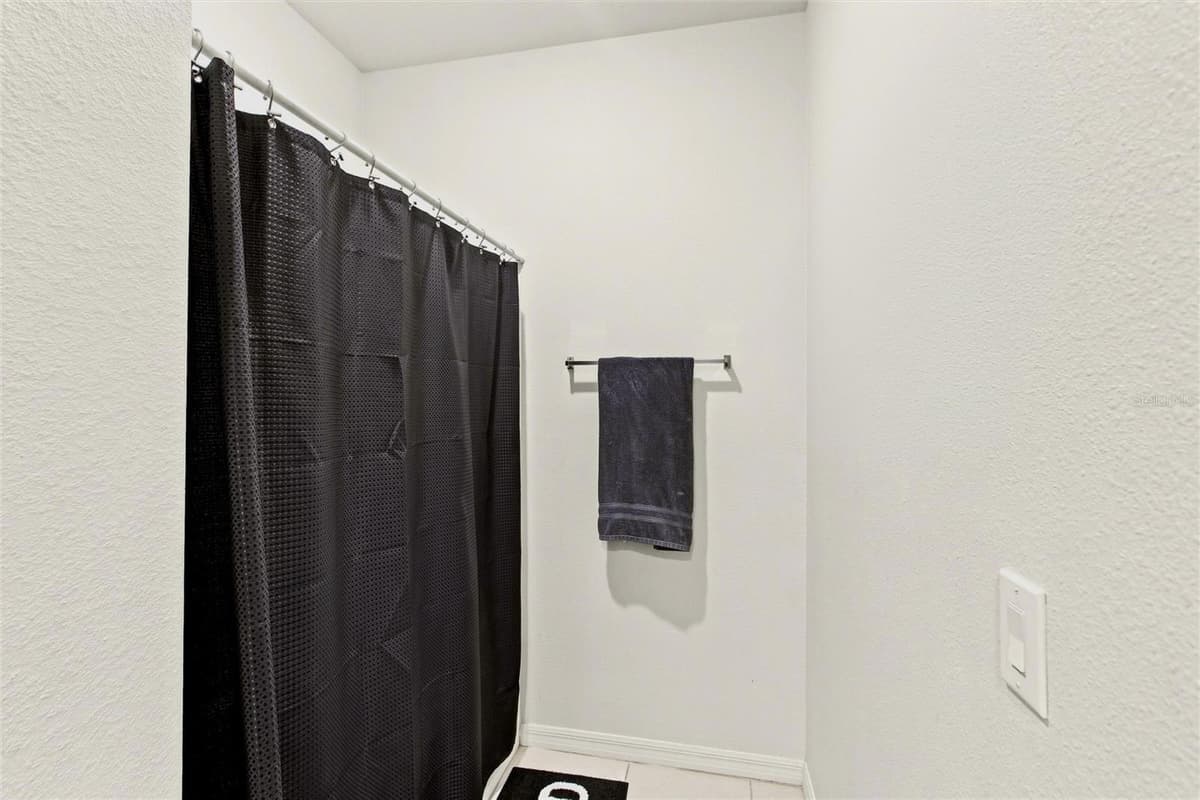 5724 BANNOCK CIRCLE — photo 14 of 34
