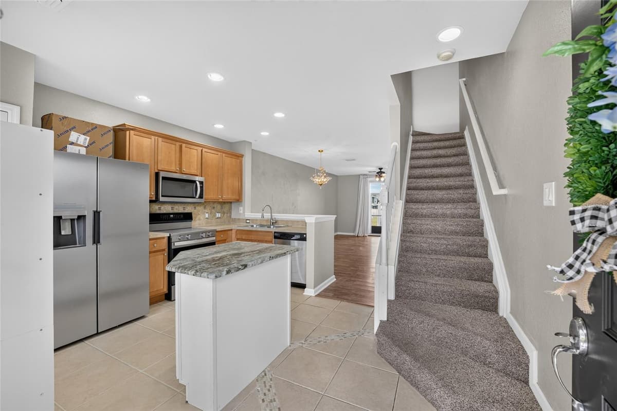 4908 45TH CIRCLE — photo 9 of 39
