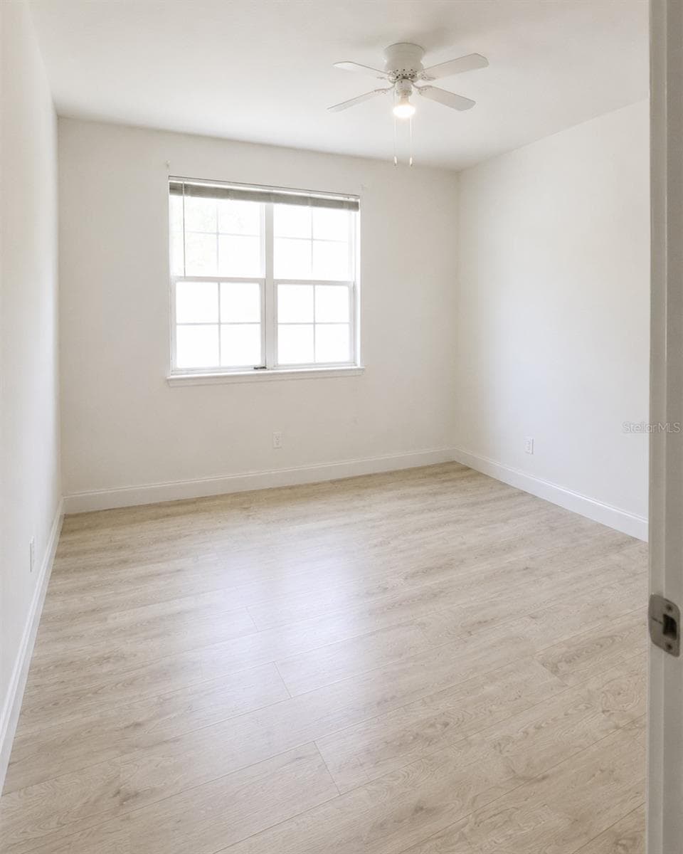 3213 GREENWICH VILLAGE BOULEVARD — photo 9 of 14