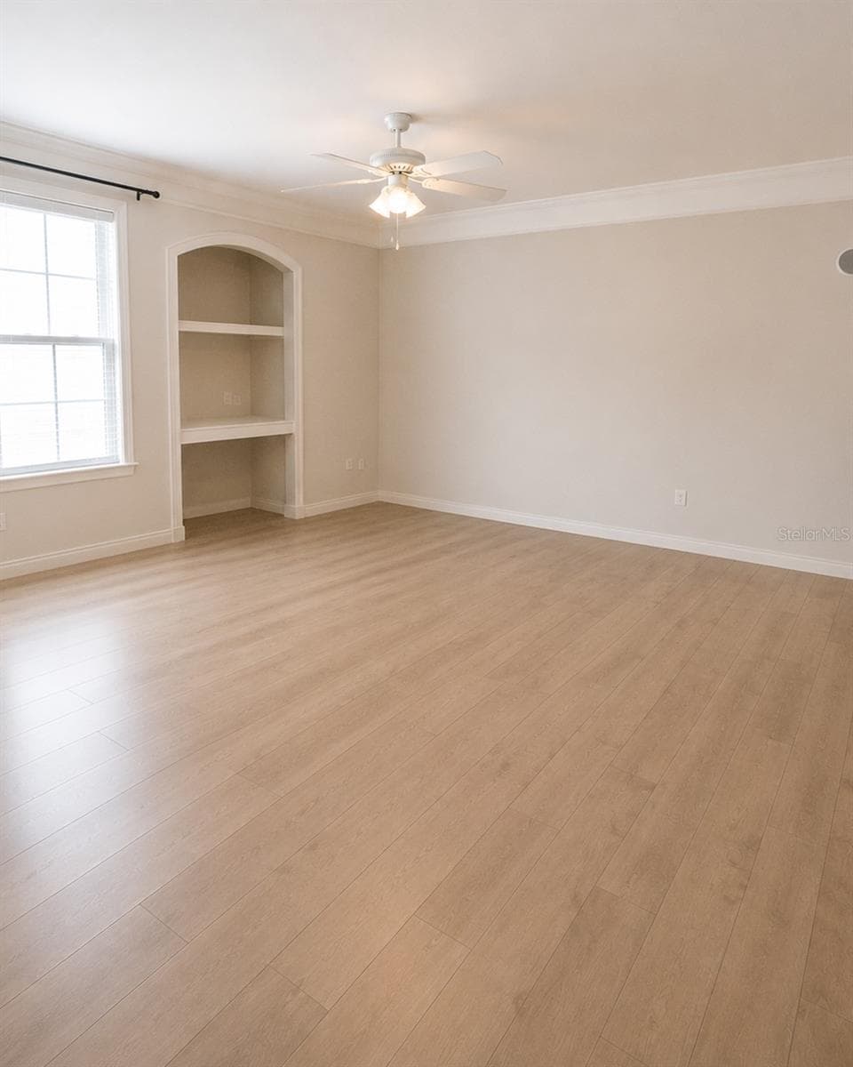 3213 GREENWICH VILLAGE BOULEVARD — photo 4 of 14
