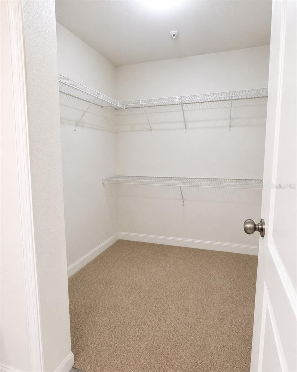 3213 GREENWICH VILLAGE BOULEVARD — photo 8 of 14