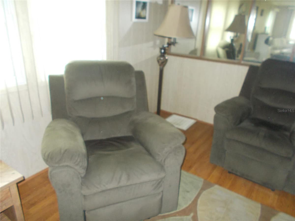 6427 FLEETWOOD COURT — photo 7 of 52
