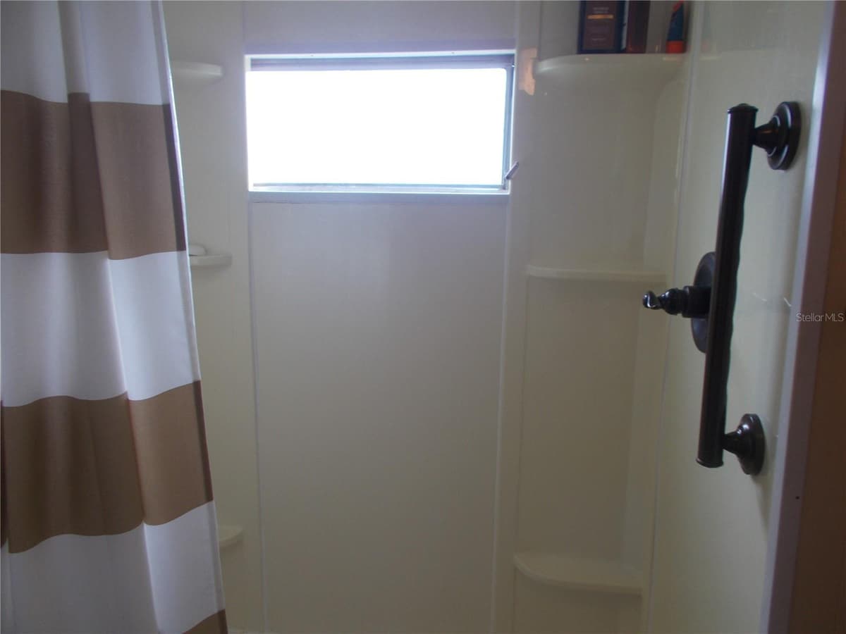 6427 FLEETWOOD COURT — photo 11 of 52