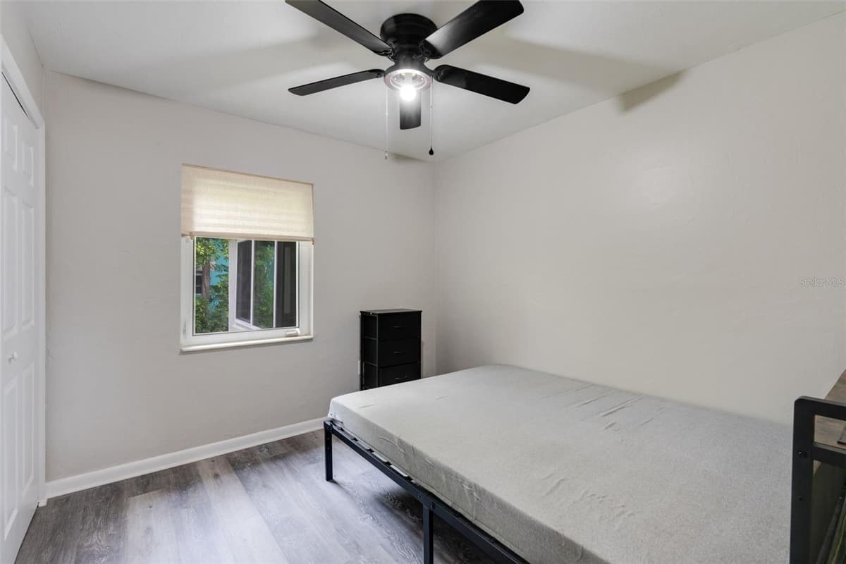 3213 NORMANDY DRIVE — photo 12 of 26