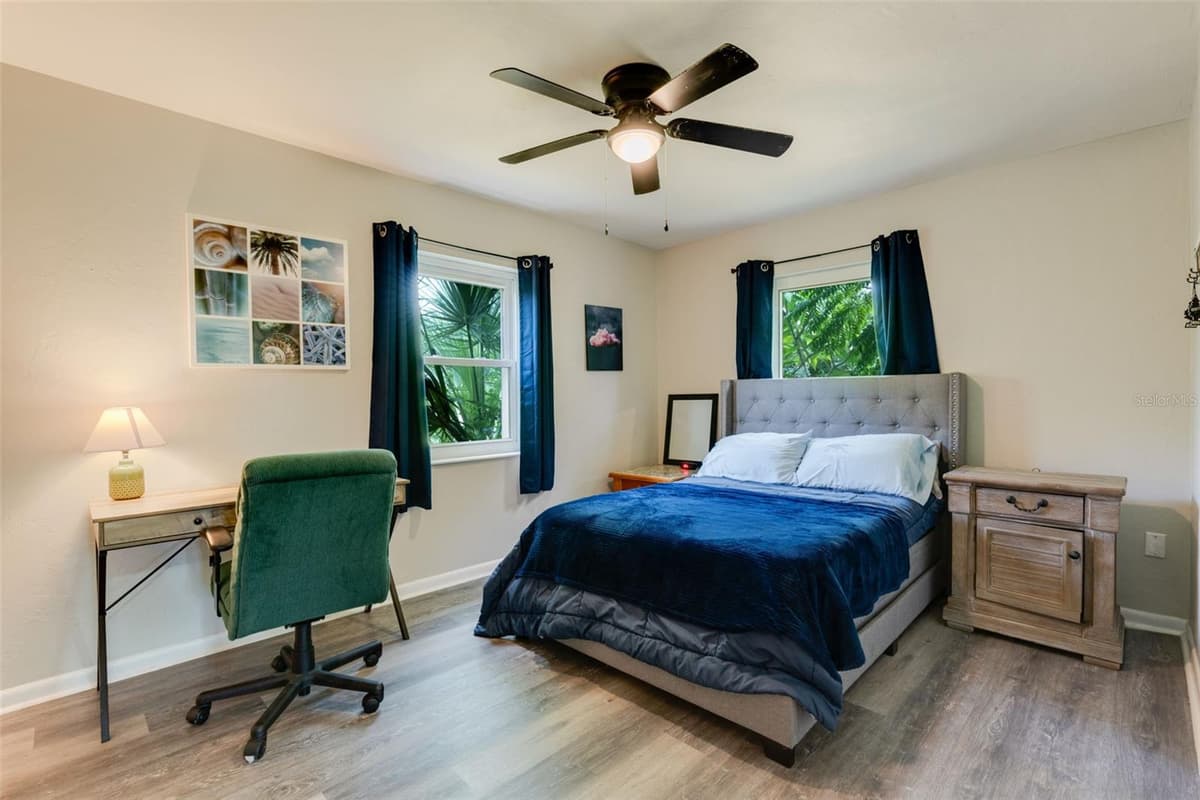 3213 NORMANDY DRIVE — photo 14 of 26