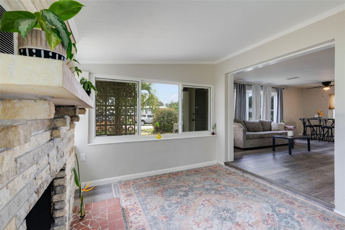 3213 NORMANDY DRIVE — photo 6 of 26