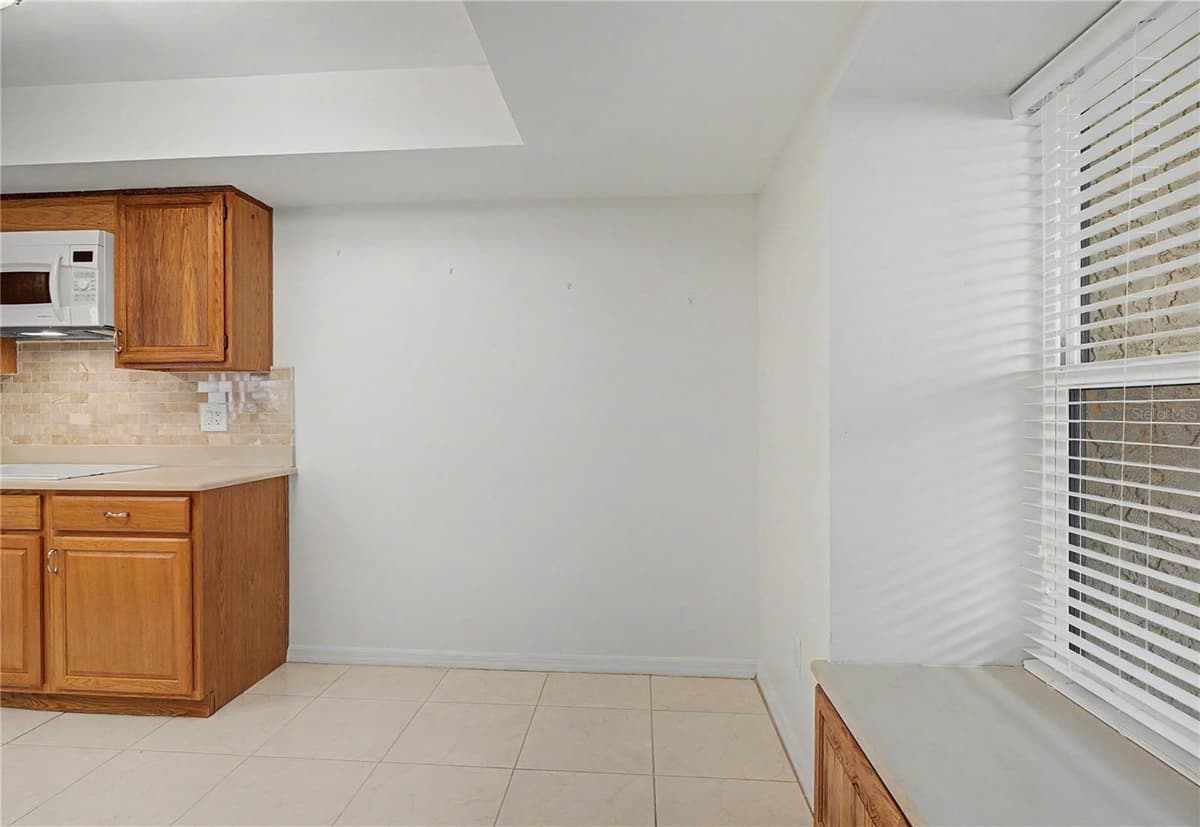 1117 SALERNO COURT — photo 13 of 33