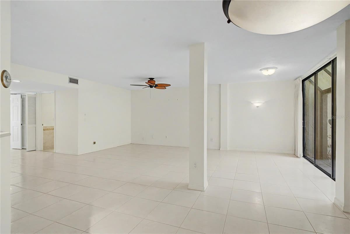 1117 SALERNO COURT — photo 10 of 33