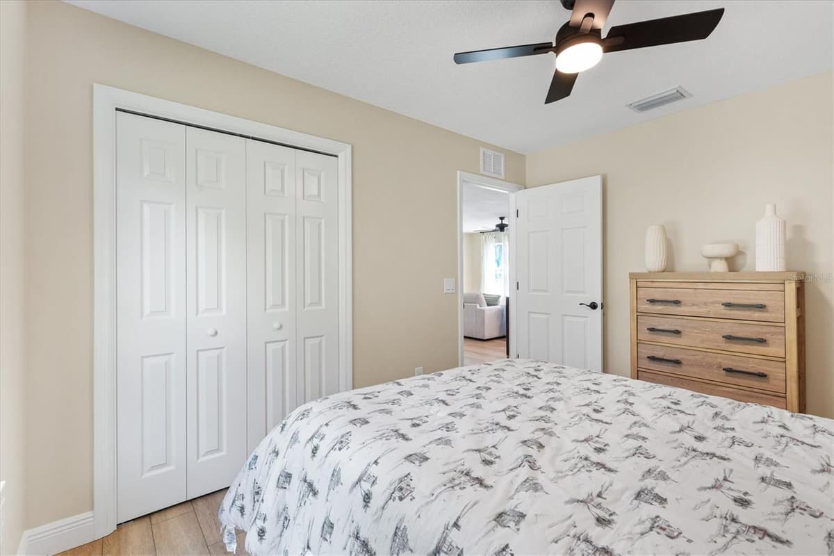 515 ANDERSON AVENUE — photo 18 of 36