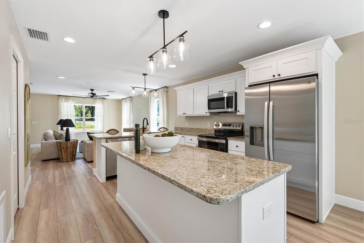 515 ANDERSON AVENUE — photo 12 of 36