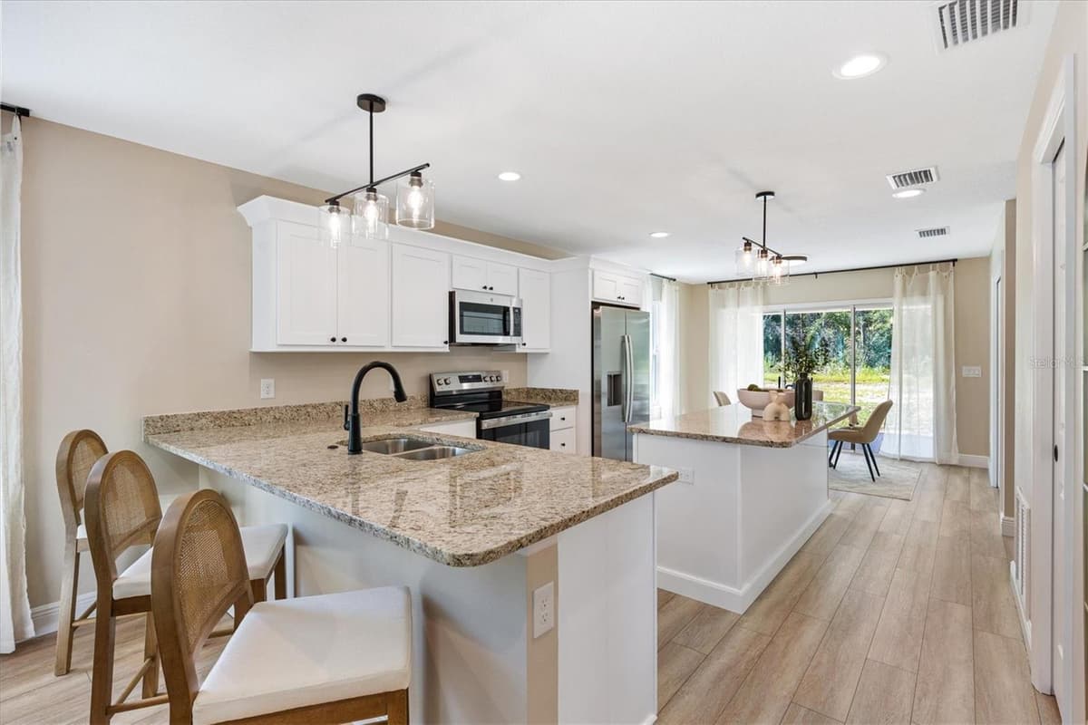 515 ANDERSON AVENUE — photo 3 of 36