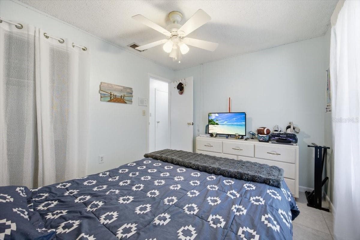 2266 LAKE LIZZIE COURT — photo 22 of 38