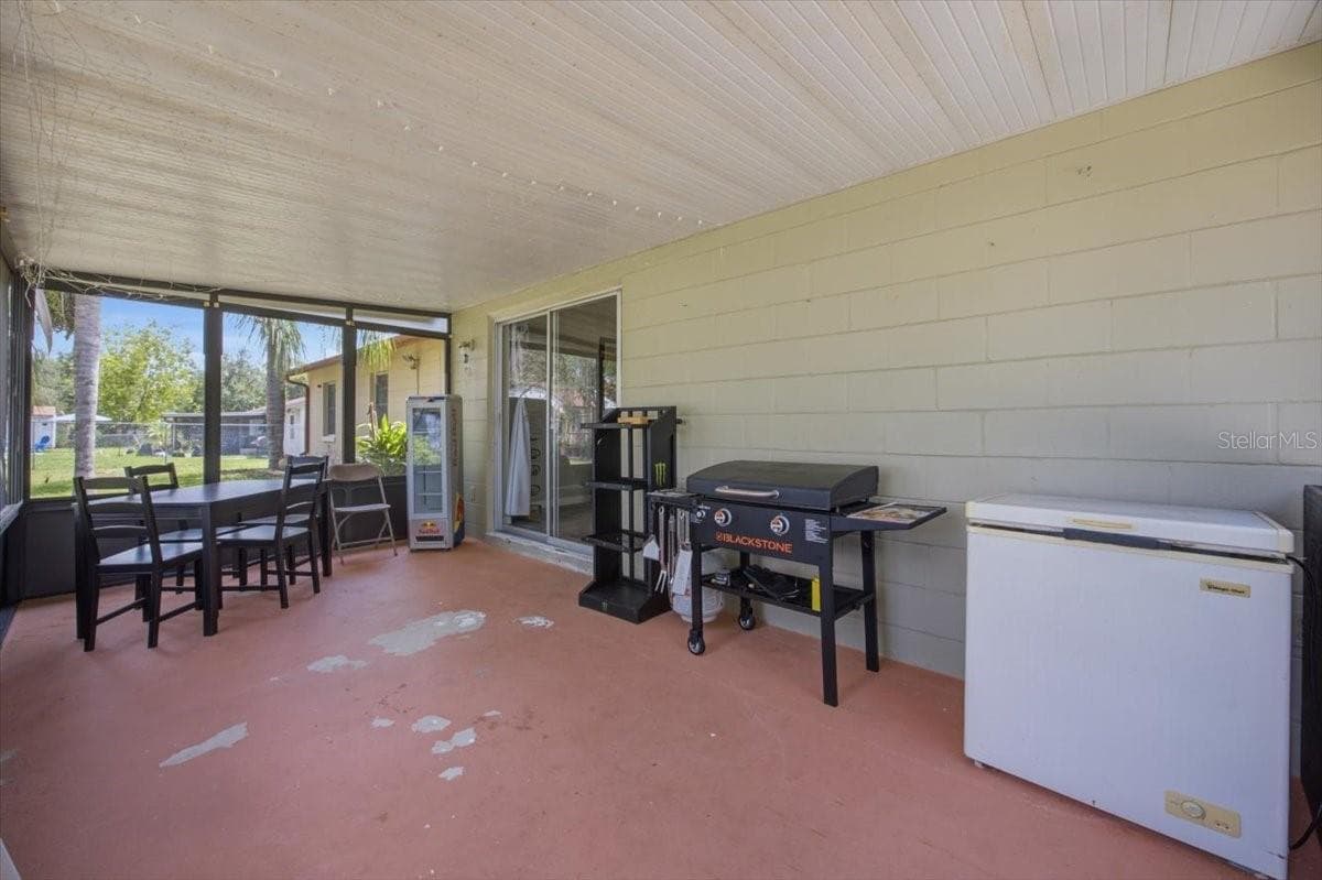 2266 LAKE LIZZIE COURT — photo 30 of 38
