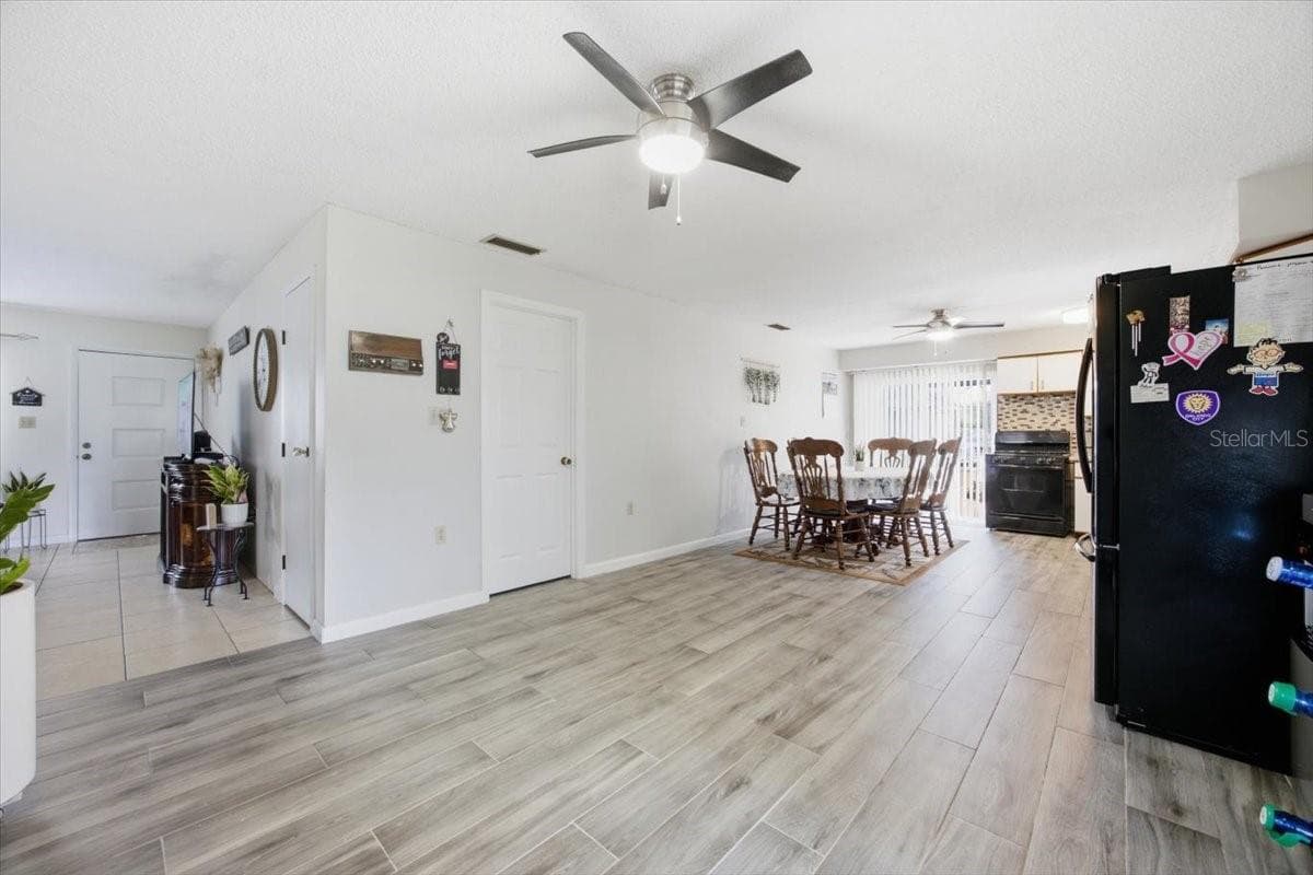2266 LAKE LIZZIE COURT — photo 24 of 38