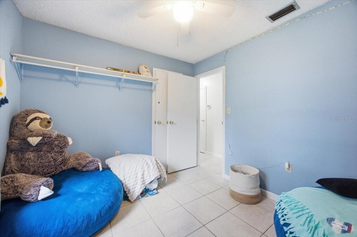 2266 LAKE LIZZIE COURT — photo 18 of 38