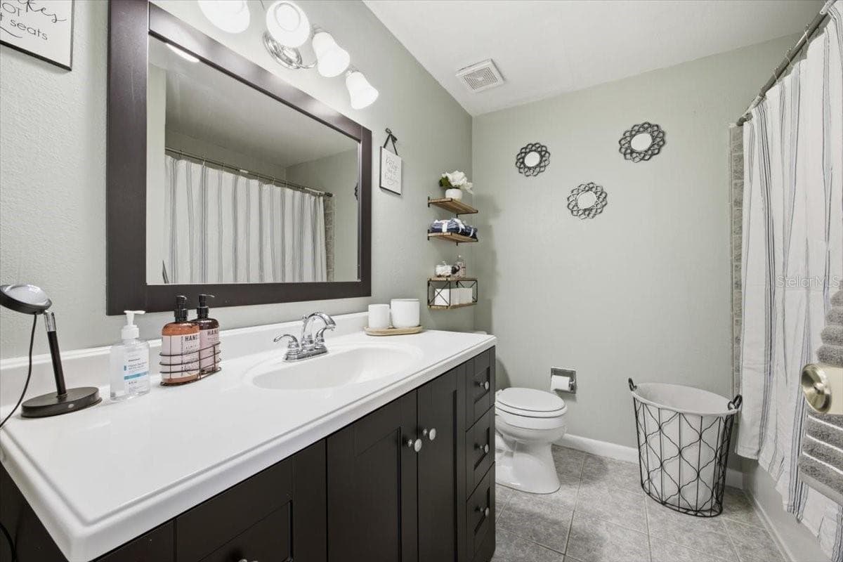 2266 LAKE LIZZIE COURT — photo 23 of 38