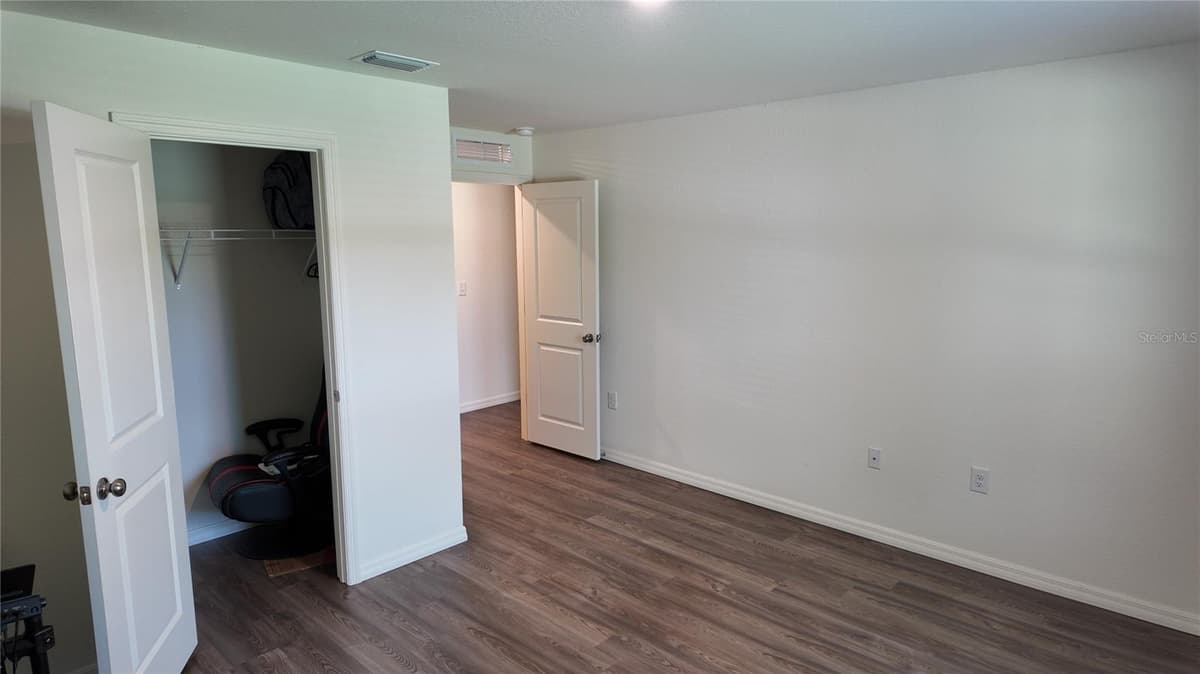 10000 ANTLER STREET — photo 19 of 30