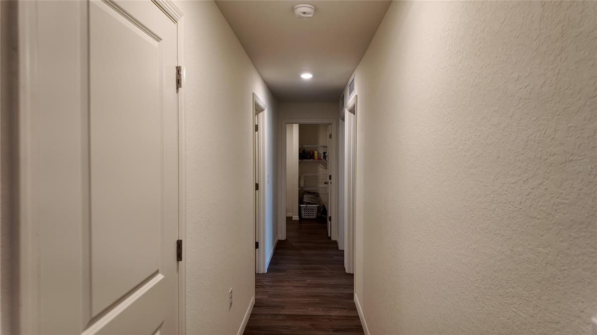 10000 ANTLER STREET — photo 22 of 30