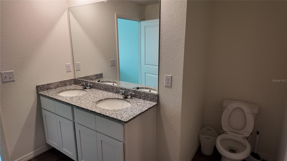 10000 ANTLER STREET — photo 14 of 30