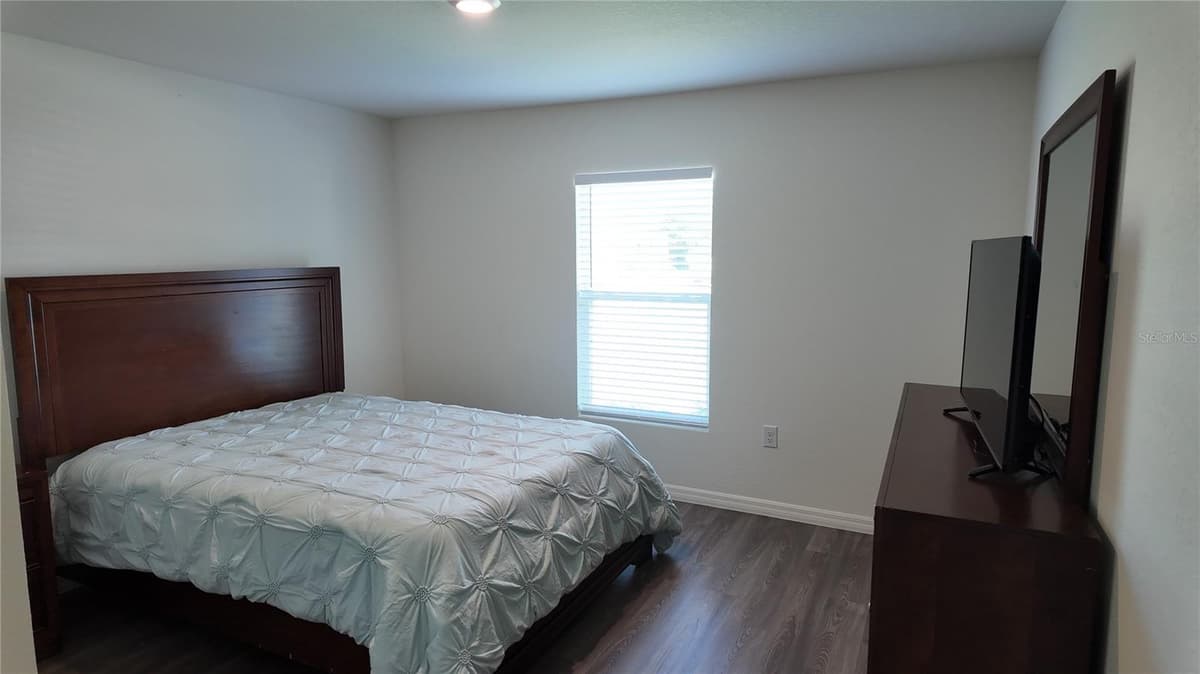 10000 ANTLER STREET — photo 17 of 30