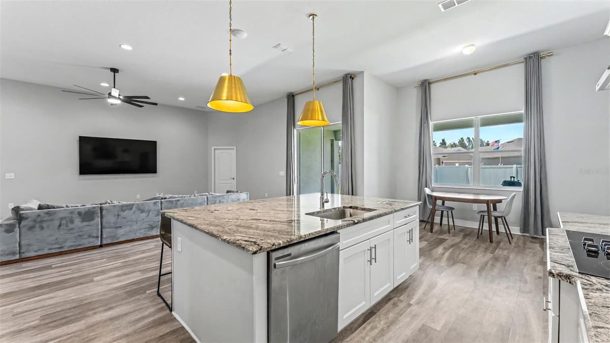 283 COVE AT EAGLE LAKE CIRCLE — photo 13 of 58