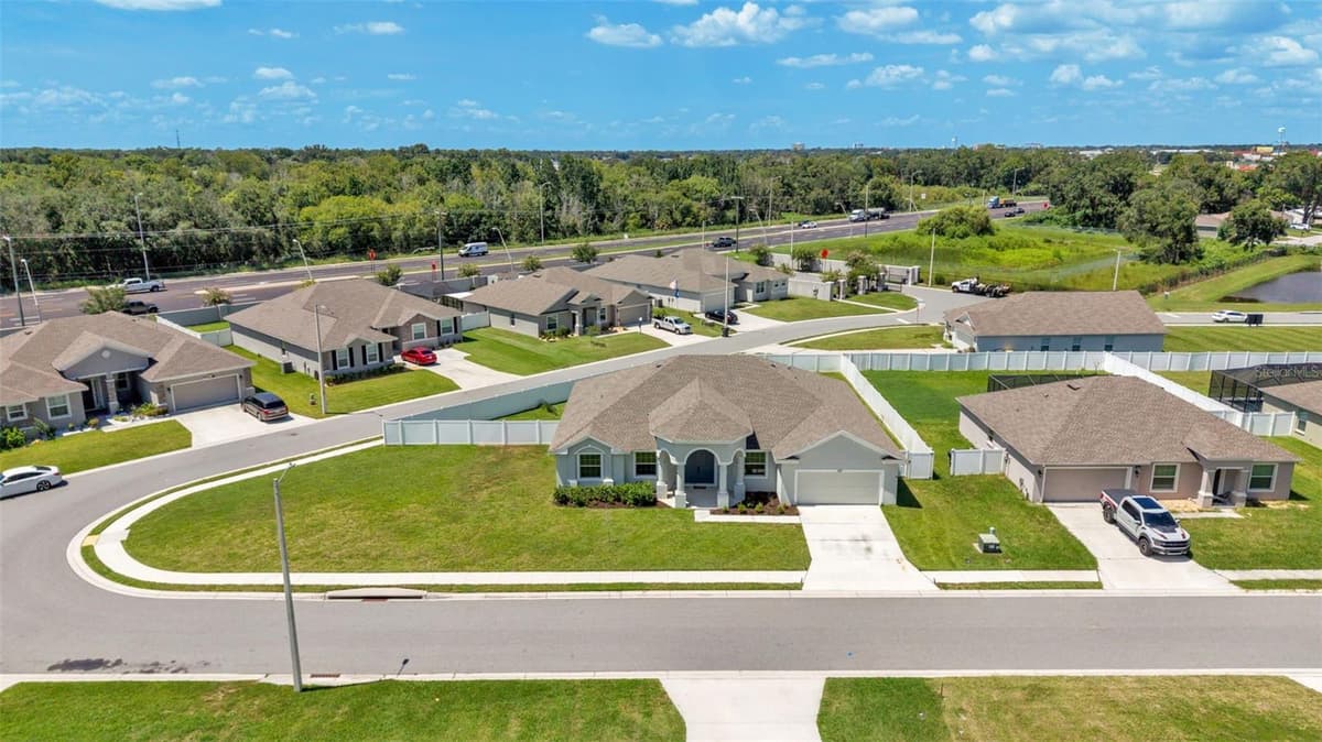 283 COVE AT EAGLE LAKE CIRCLE — photo 2 of 58