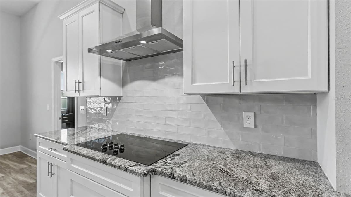 283 COVE AT EAGLE LAKE CIRCLE — photo 10 of 58