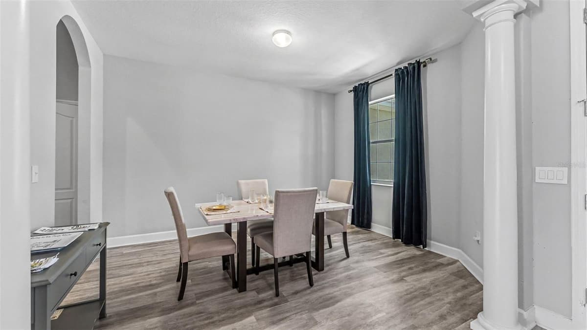 283 COVE AT EAGLE LAKE CIRCLE — photo 18 of 58