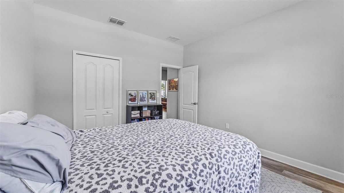 283 COVE AT EAGLE LAKE CIRCLE — photo 36 of 58