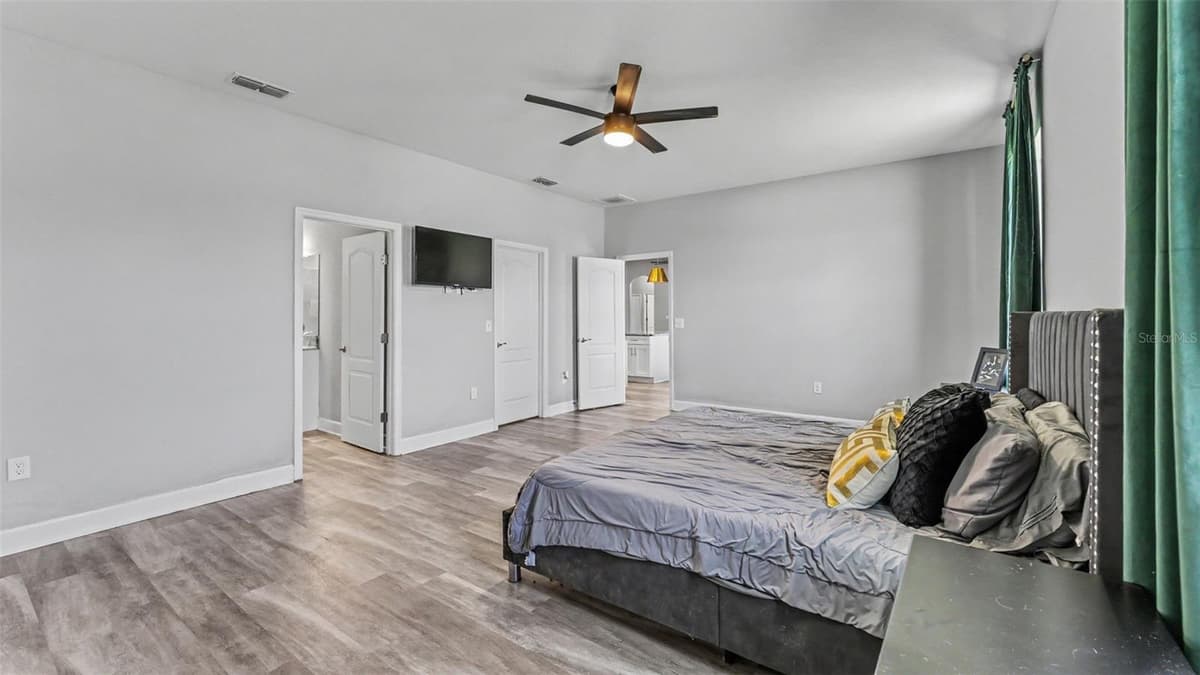 283 COVE AT EAGLE LAKE CIRCLE — photo 26 of 58