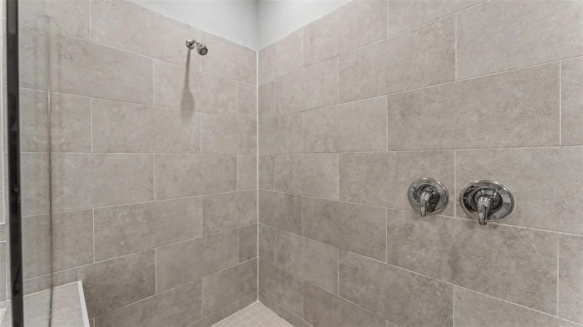 283 COVE AT EAGLE LAKE CIRCLE — photo 30 of 58