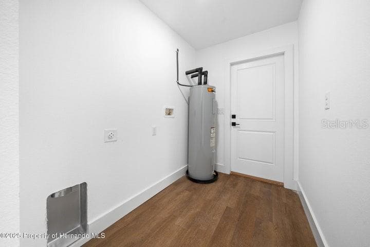 12470 BARNEVELDE ROAD — photo 14 of 15