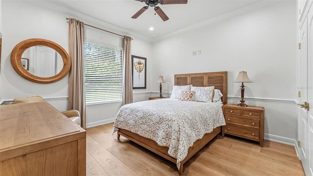 6774 CRESCENT WOODS CIRCLE — photo 11 of 18