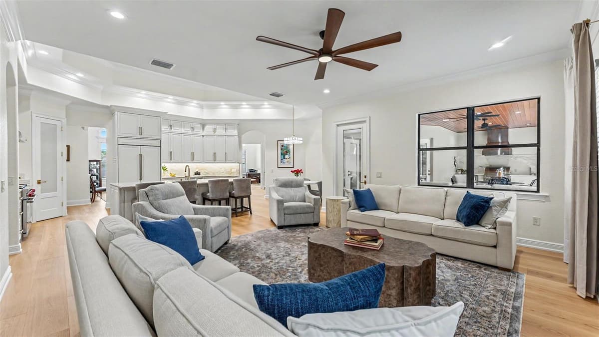 6774 CRESCENT WOODS CIRCLE — photo 5 of 18