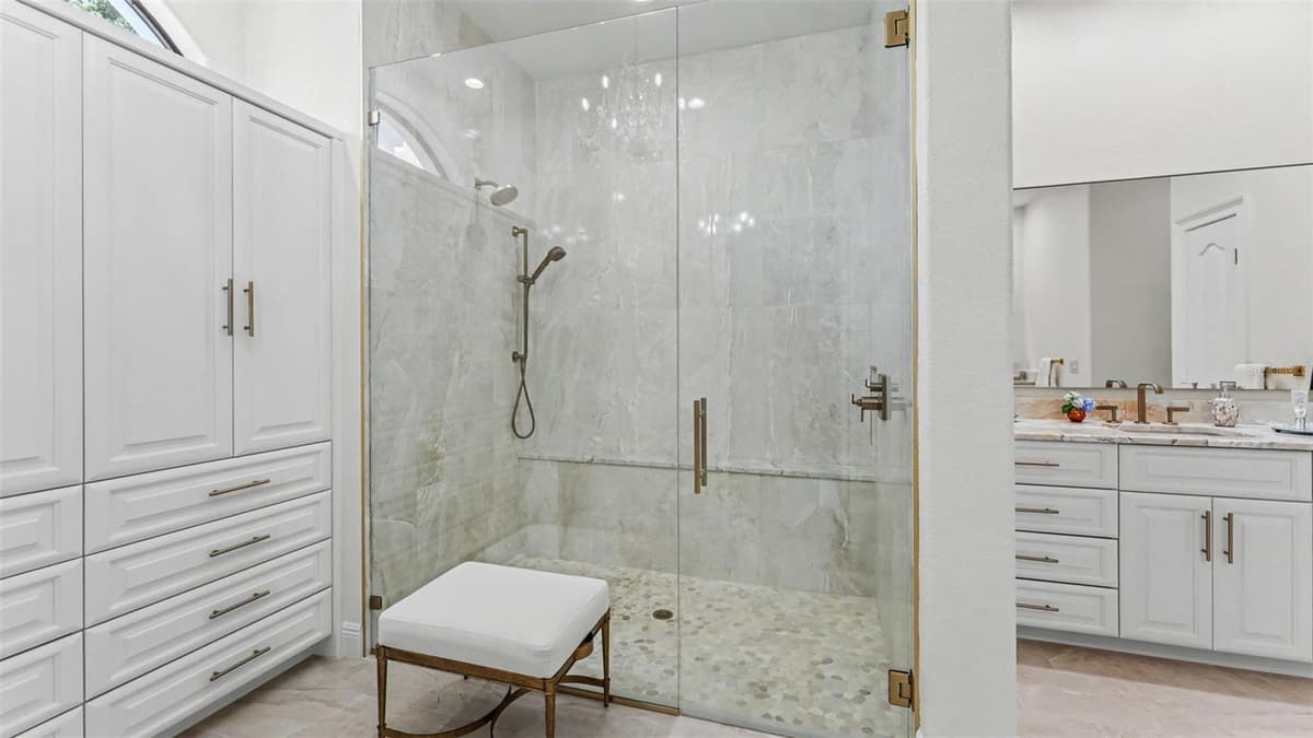 6774 CRESCENT WOODS CIRCLE — photo 8 of 18