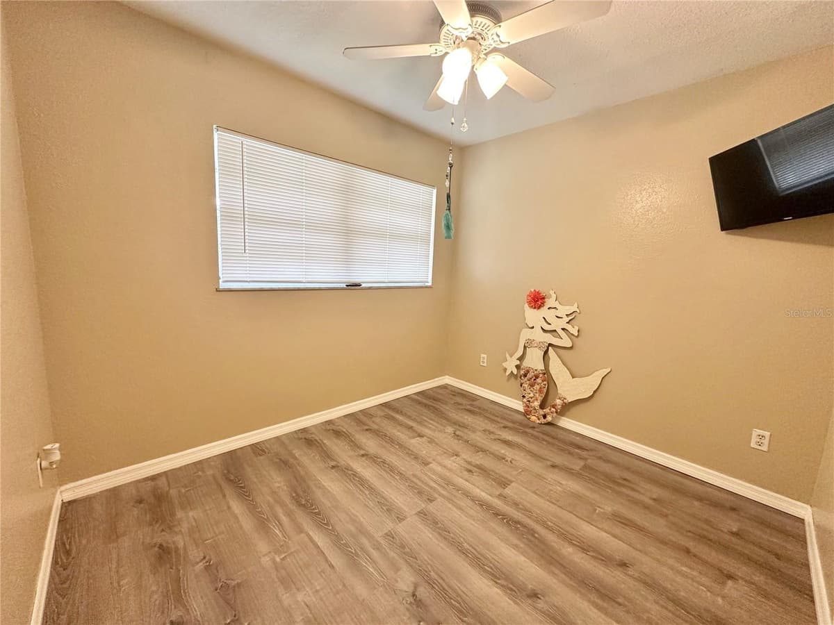 7507 CORAL VINE LANE — photo 17 of 28