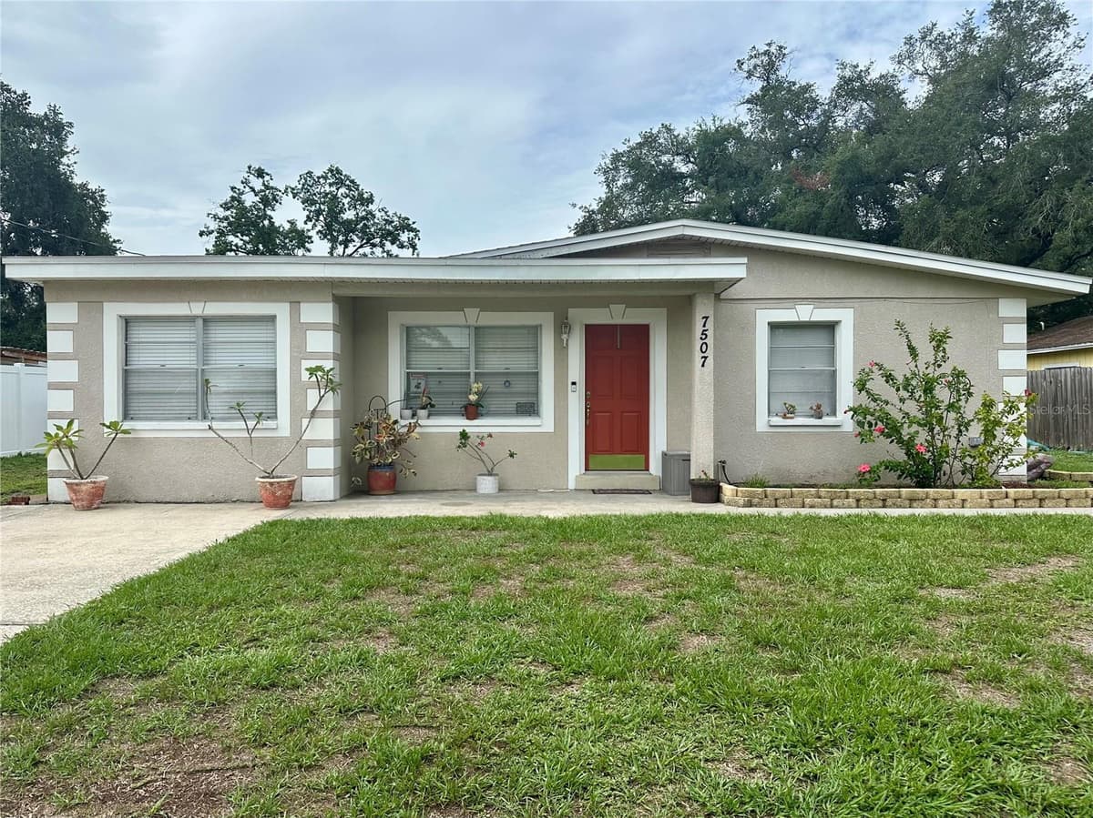 7507 CORAL VINE LANE — photo 1 of 28