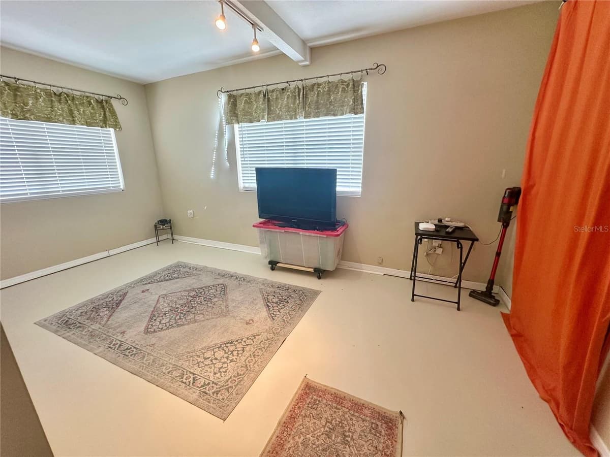 7507 CORAL VINE LANE — photo 14 of 28