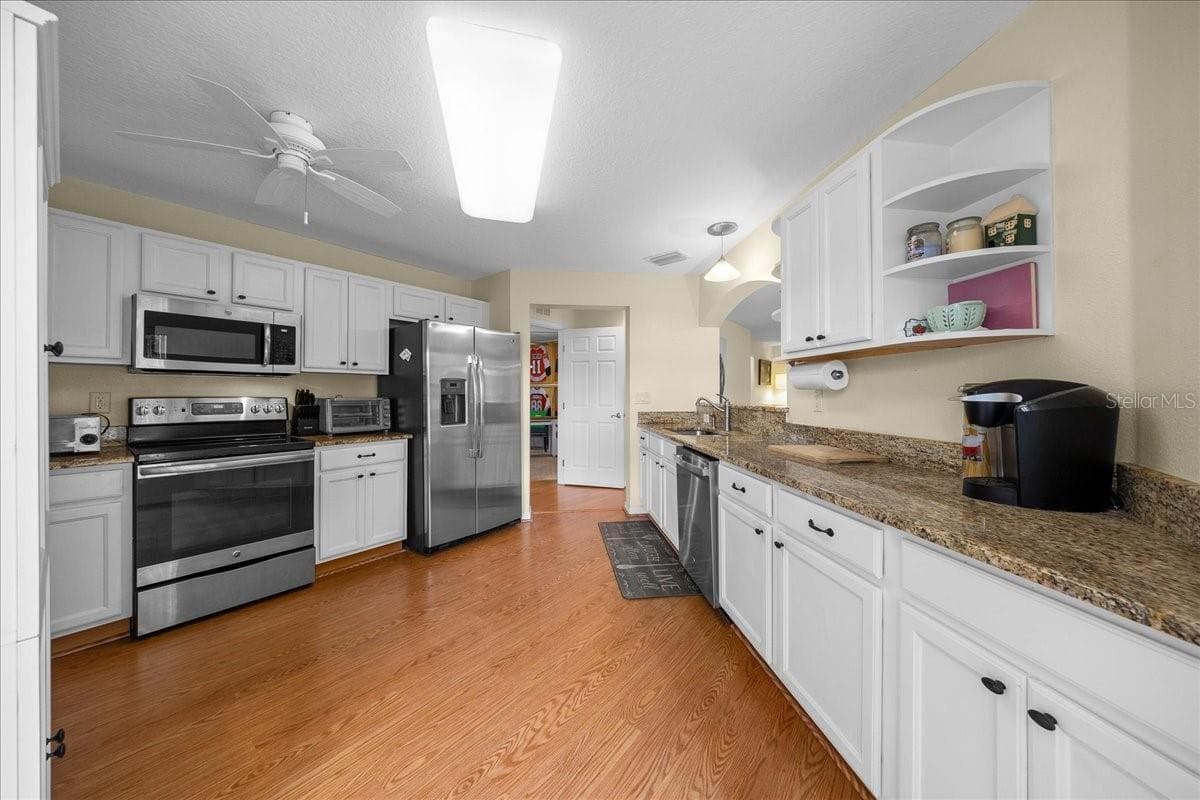 9082 102ND CIRCLE — photo 16 of 37