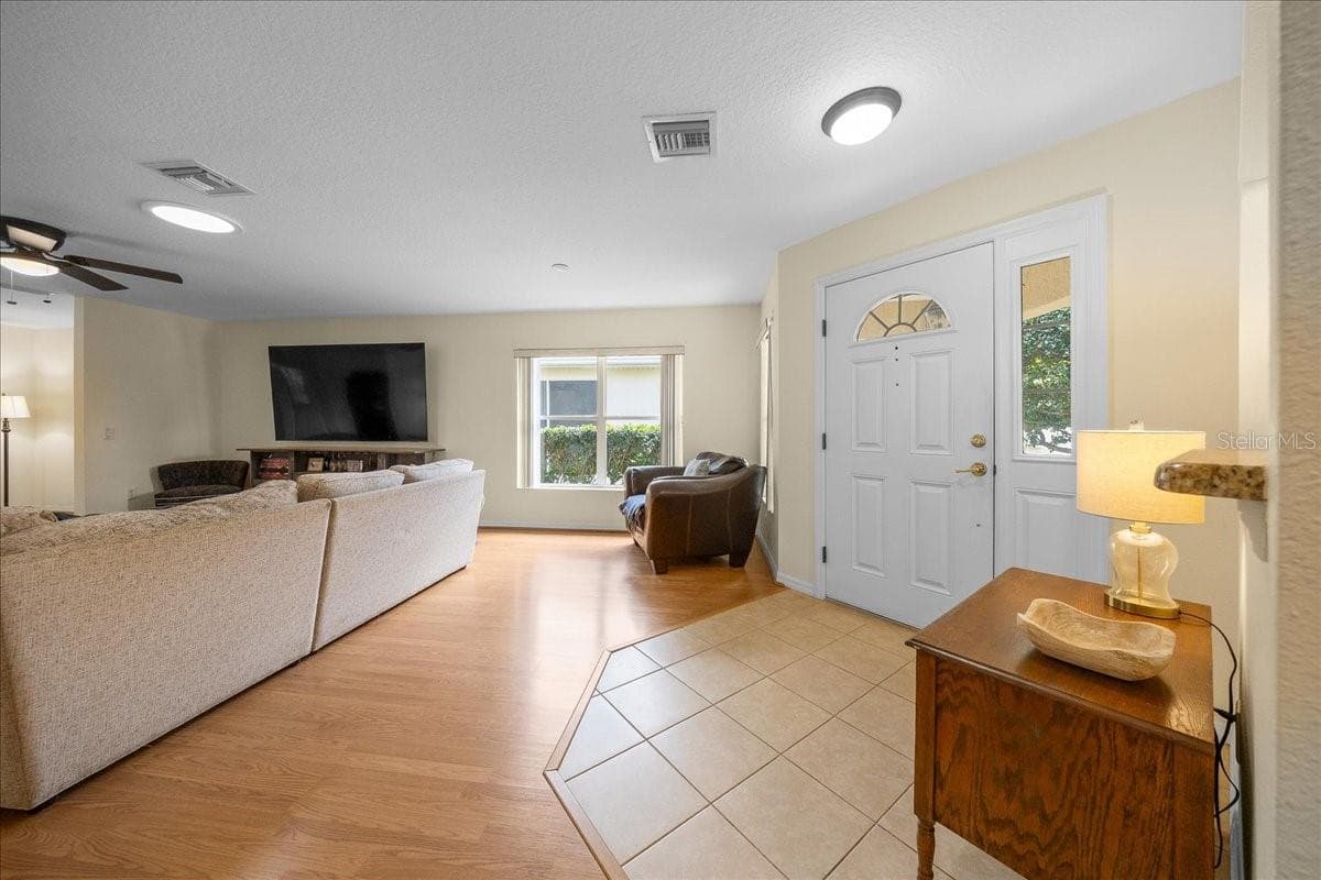 9082 102ND CIRCLE — photo 5 of 37