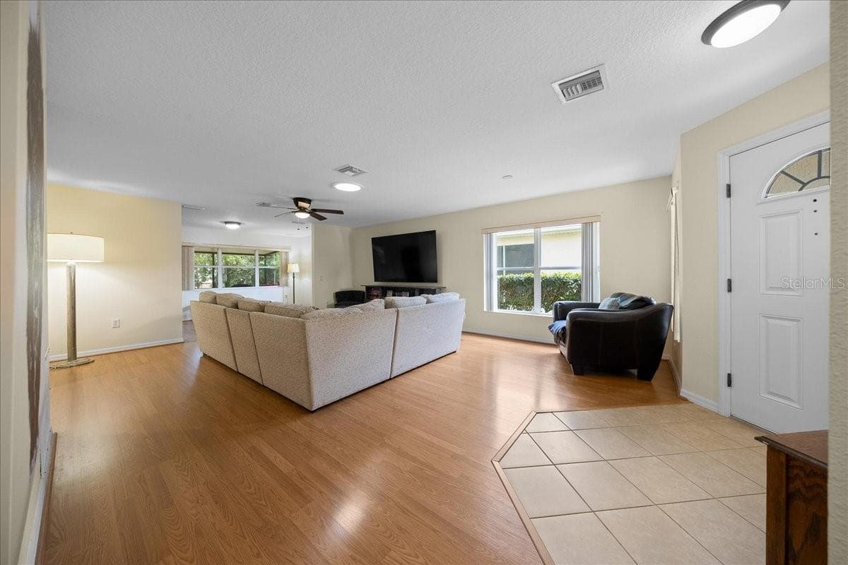9082 102ND CIRCLE — photo 4 of 37