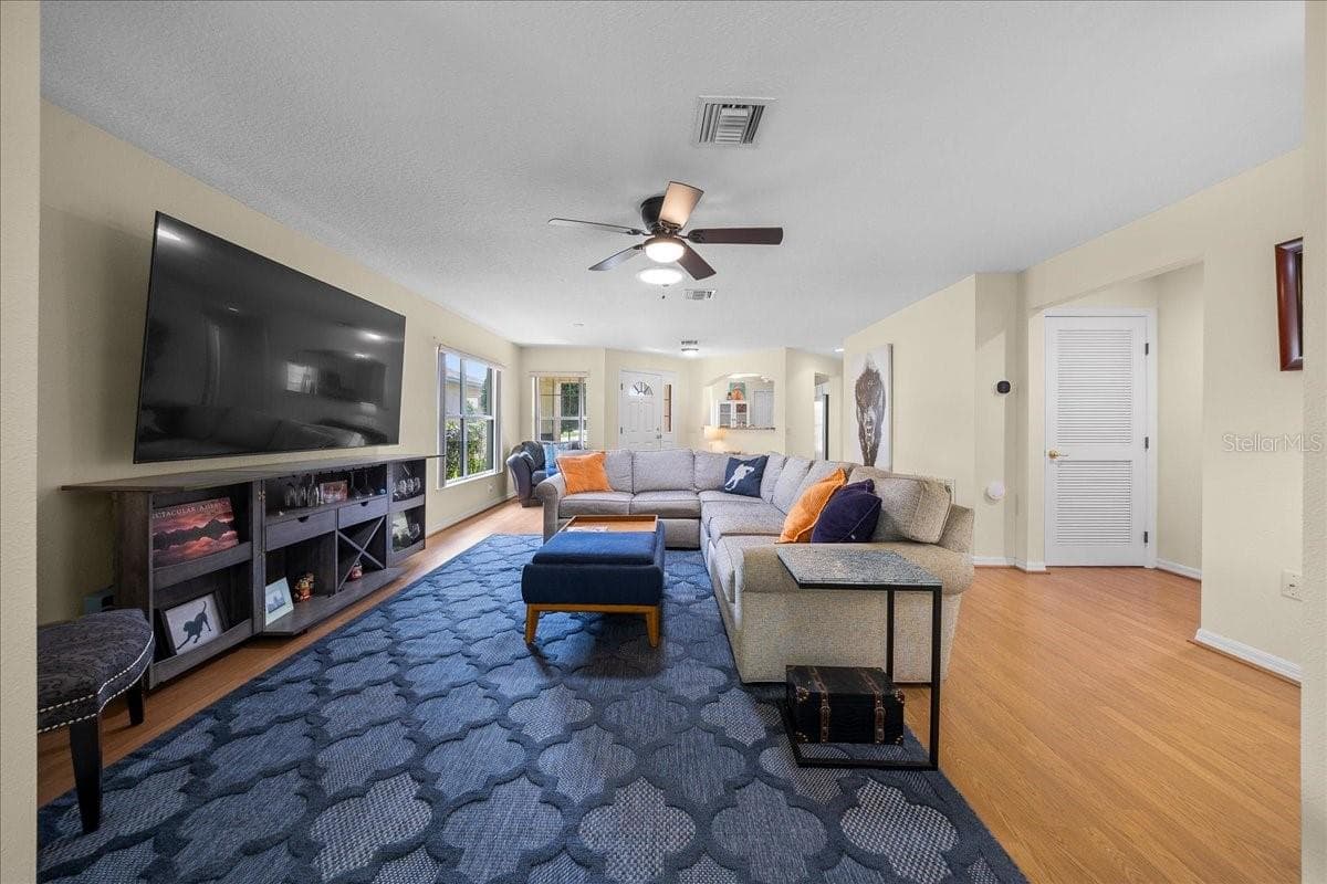 9082 102ND CIRCLE — photo 6 of 37