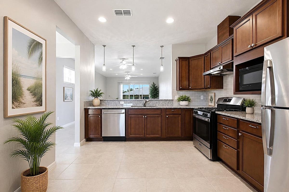 406 TORTOSA COURT — photo 16 of 57