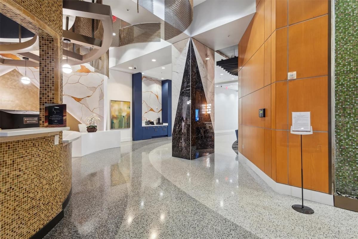 155 COURT AVENUE — photo 27 of 31